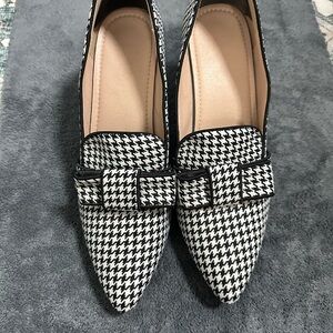 Elegant Houndstooth Women's Heels